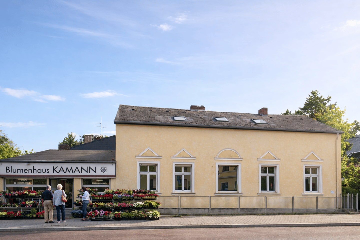 Ihr Haus, Ihre Vision – Gründerzeithaus mit viel Raum & vermietetem Blumenladen, 14109 Berlin (Steglitz-Zehlendorf Nikolassee Wannsee)