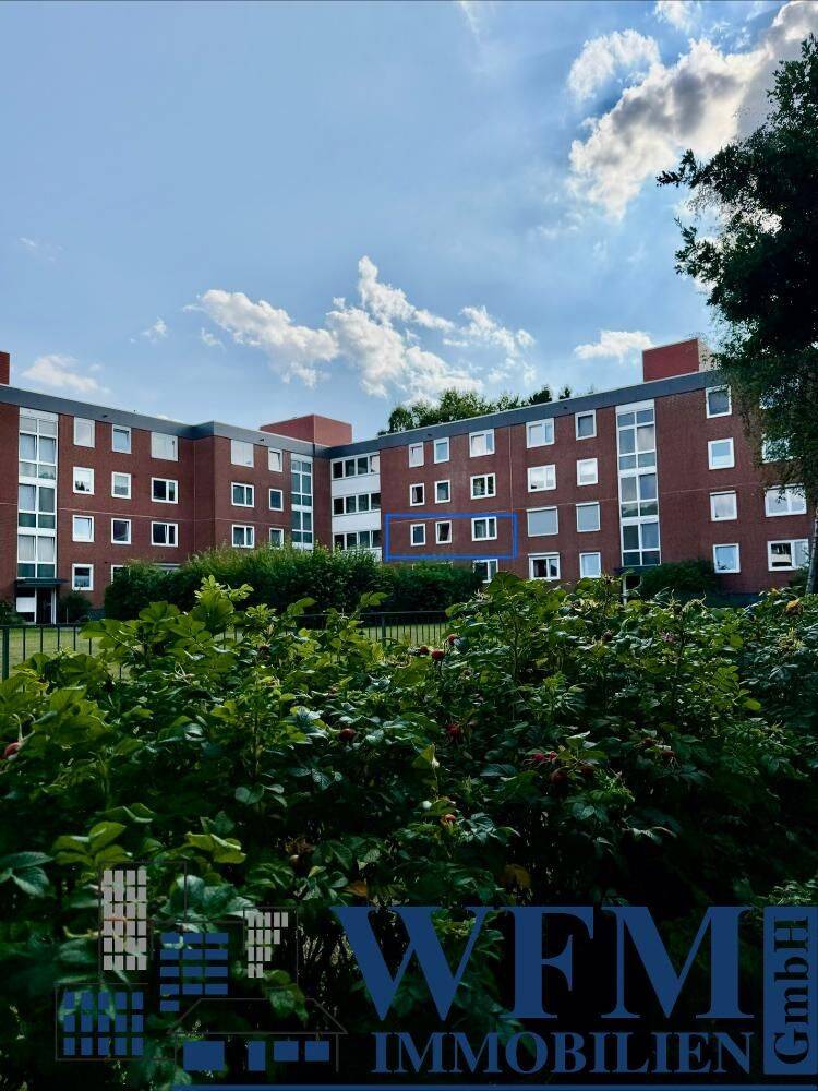 Praktisch, schön und ruhig gelegen… Wohnbereich über 35m2, Vollbad, Balkon, Keller, 22549 Hamburg (Altona Bahrenfeld Lurup Osdorf)
