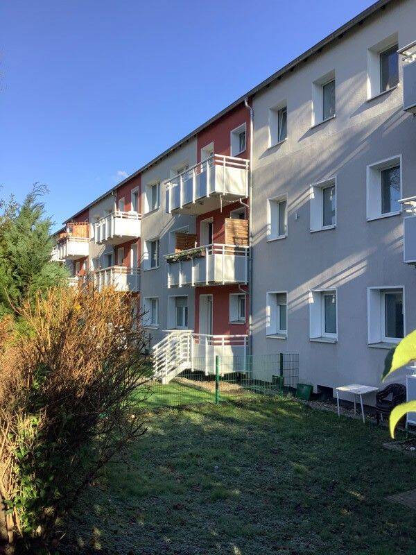 Sonnenhelle und renovierte 3 Zimmer mit Südbalkon, 45219 Essen (Kettwig)