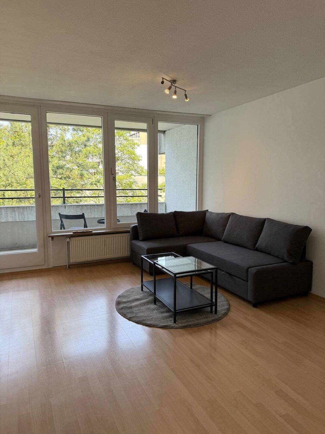 Stilvoll möblierte 2- Zimmer- Wohnung mit großem Balkon in München- Haidhausen, 81669 München (Au-Haidhausen Ramersdorf-Perlach)