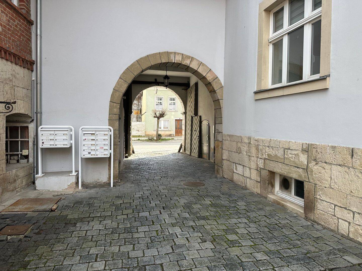 Dachgeschosswohnung in ruhiger Wohnlage!, 6636 Laucha an der Unstrut