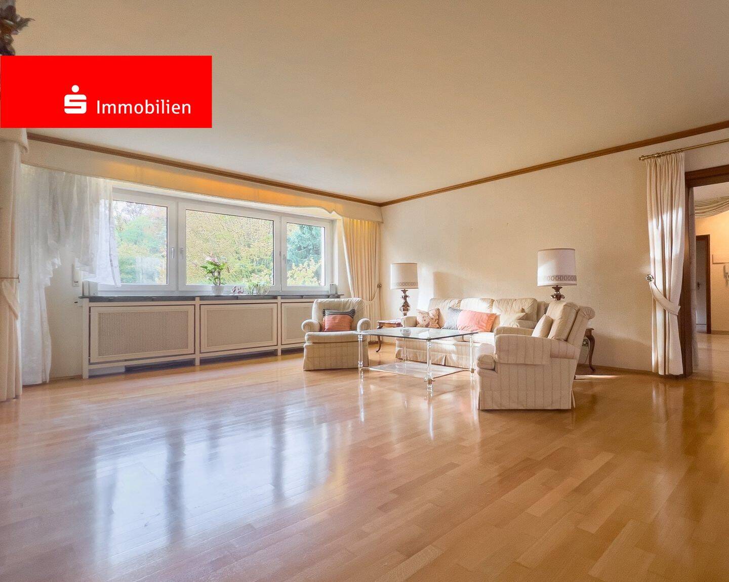 Viel Raum für Stil und Struktur – Wohnung mit Dachterrasse in Neu-Isenburg, 63263 Neu-Isenburg