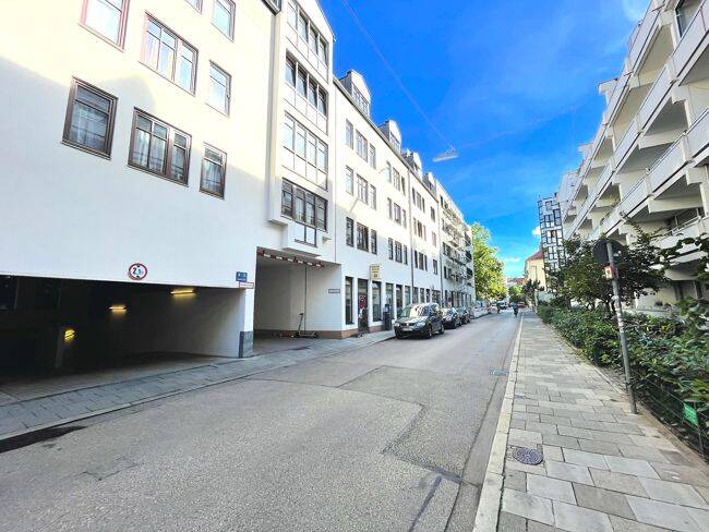 Neu renoviertes, freies Apartment mit neuer Einbauküche in der Maxvorstadt, 80335 München (Altstadt-Lehel Ludwigsvorstadt-Isarvorstadt Maxvorstadt Neuhausen-Nymphenburg Schwanthalerhöhe)