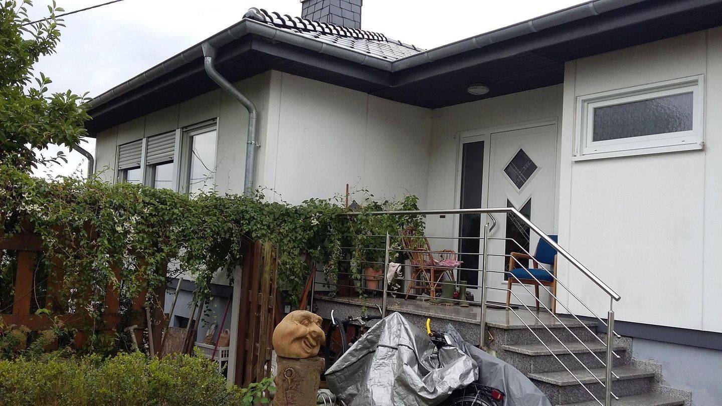 image-72657998