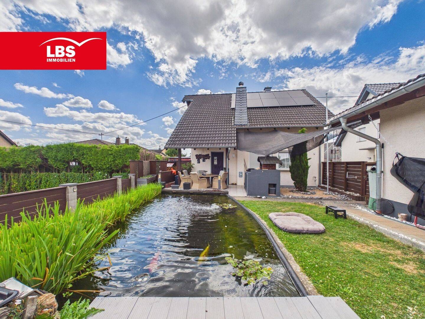Ein Haus zum Ankommen – mit 5 Zimmern, Garage und besonderem Gartenambiente, 53562 Leubsdorf