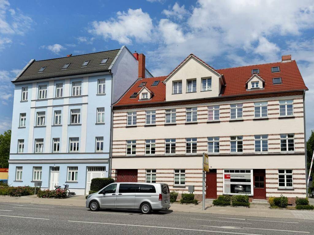 3 Topsanierte MFH in Stralsund mit 42 Pkw-Stellplätzen, 18437 Stralsund