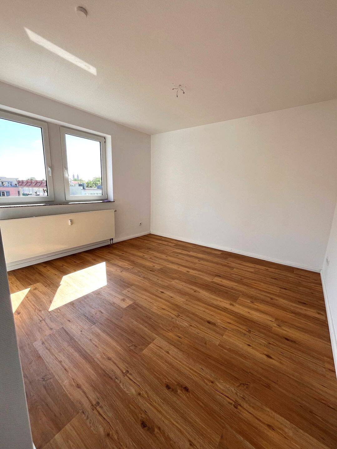 Moderne 2-Zi-Wohnung mit Balkon, 39108 Magdeburg (Altstadt Stadtfeld Ost)