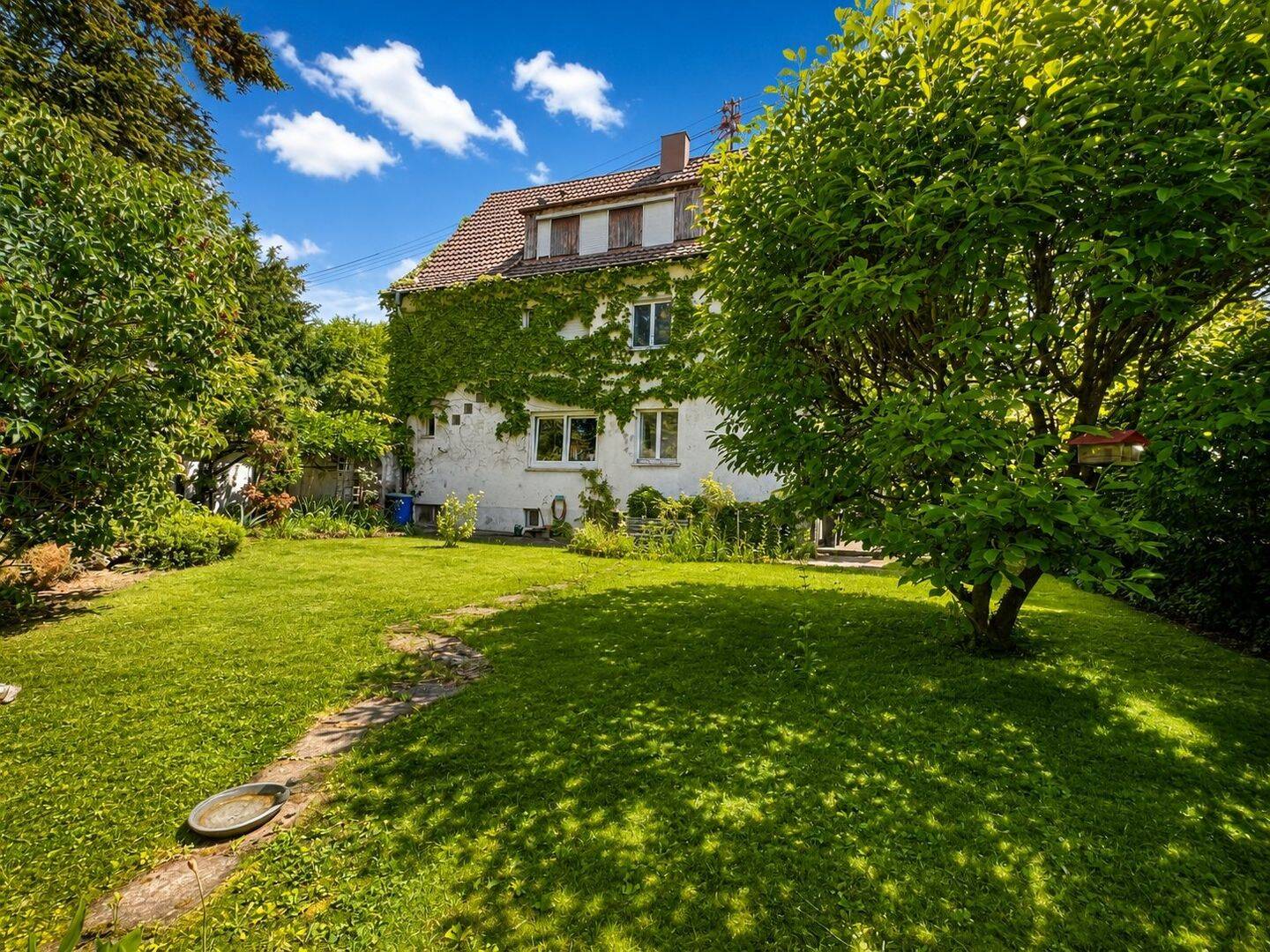 Freistehendes Wohnhaus – Erweiterungsfähig, 73230 Kirchheim unter Teck