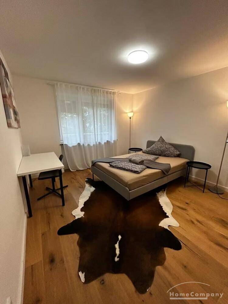 Modern möblierte 4-Zimmer-Wohnung in Allach