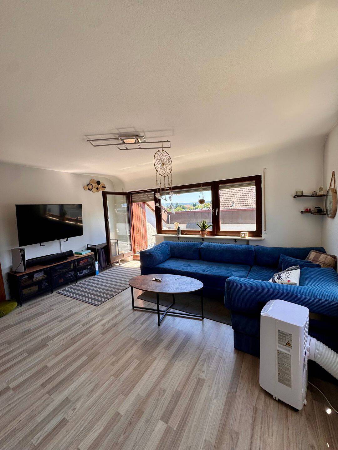 2 Zimmer Dachwohnung mit Terrasse in Backnang zu vermieten, 71522 Backnang