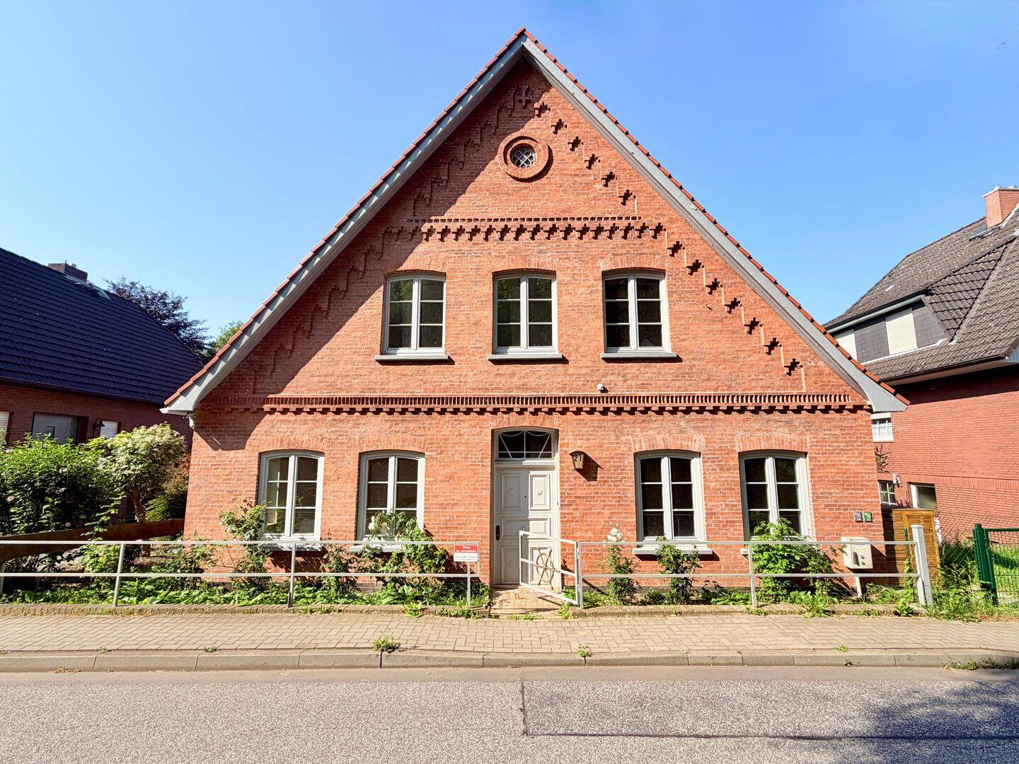 Stilvolles Einfamilienhaus mit historischem Charme und hochwertiger Sanierung in idyllischer Lage, 21129 Hamburg (Harburg)
