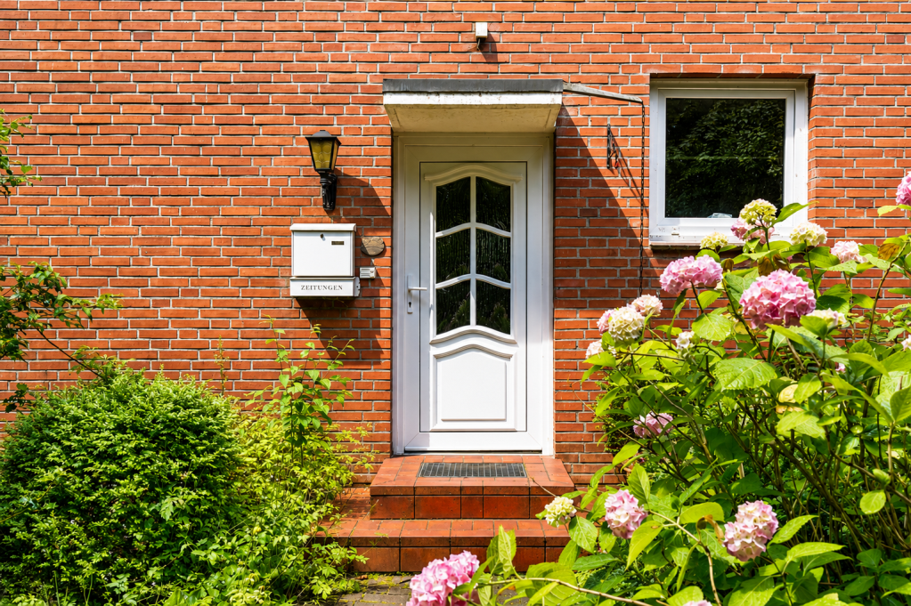Reihenendhaus mit viel Potenzial in ruhiger Lage nahe der historischen Blomenburg in Selent, 24238 Selent