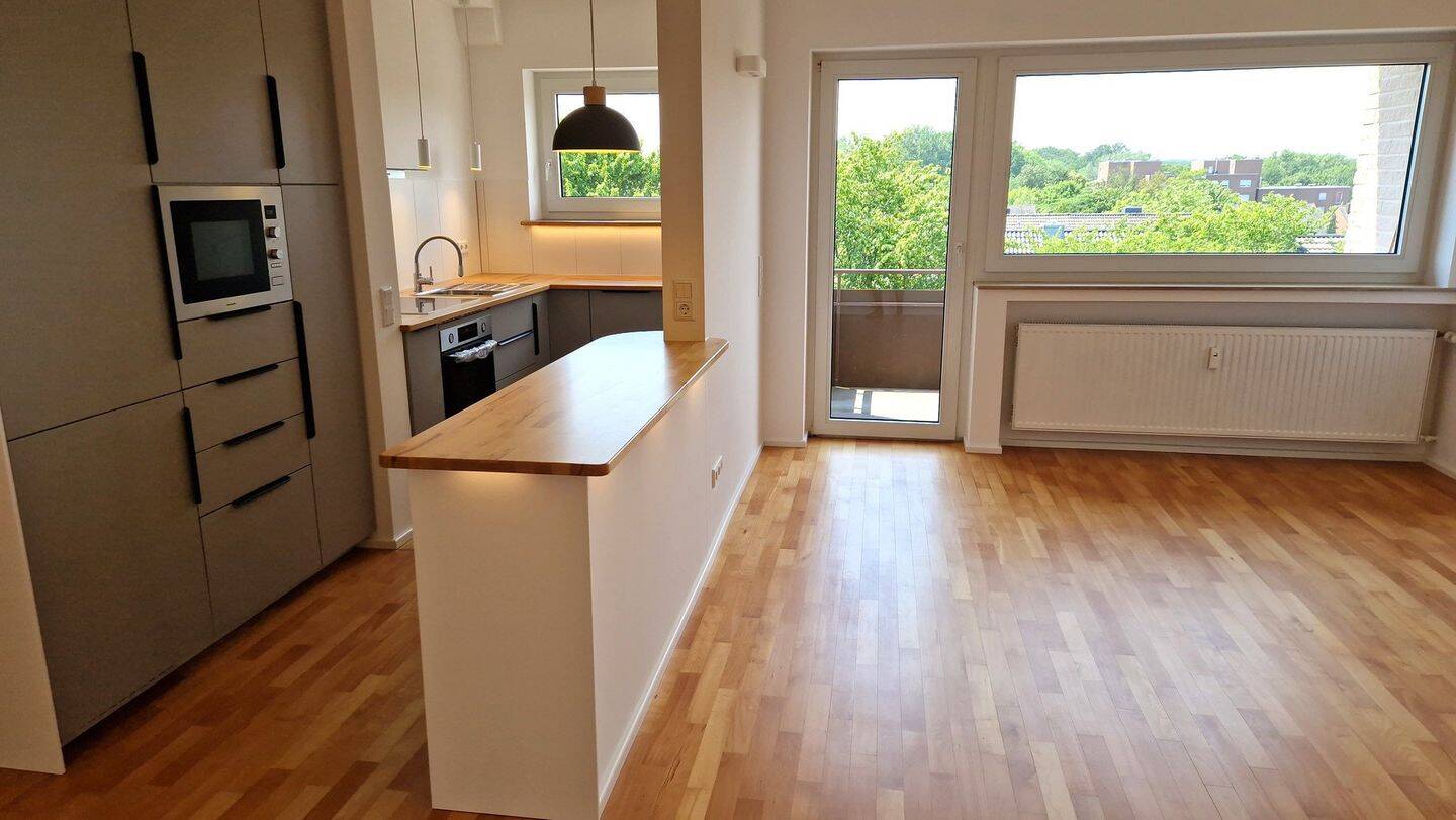 2-ZKB mit Studio-Charakter & Weitblick ins Grüne, Ersteinzug nach Sanierung, Küche, Balkon, Garage, 48159 Münster