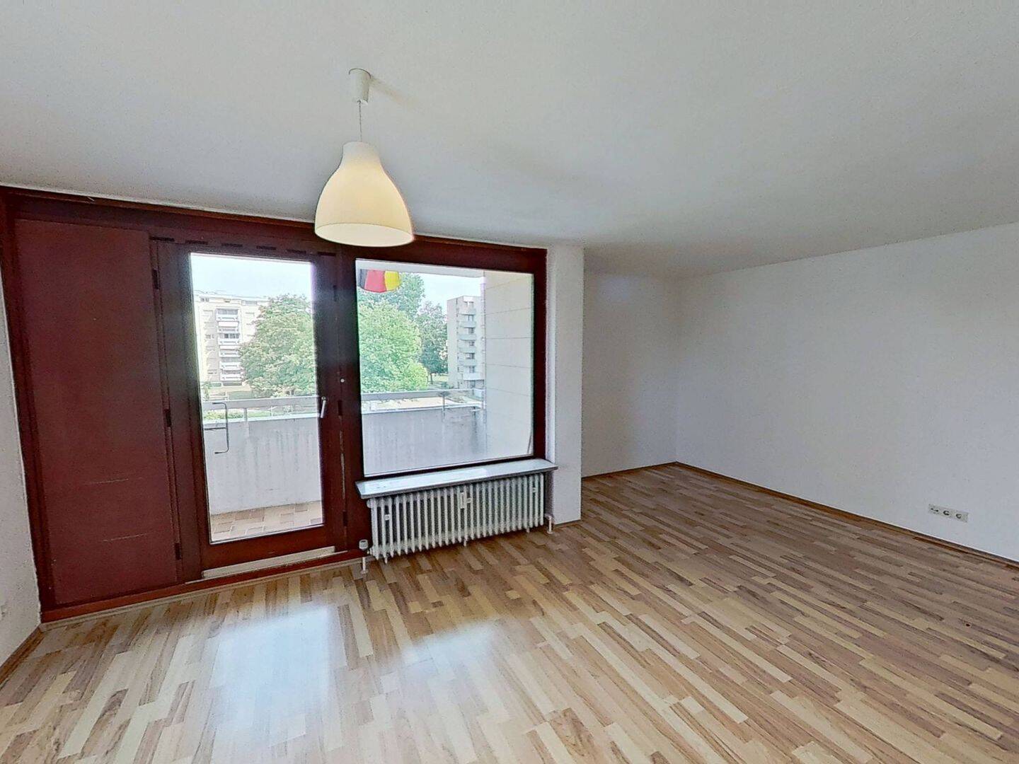 Gemütliches Single-Apartment mit BALKON und EBK in Stuttgart-Möhringen, 70567 Stuttgart (Möhringen)