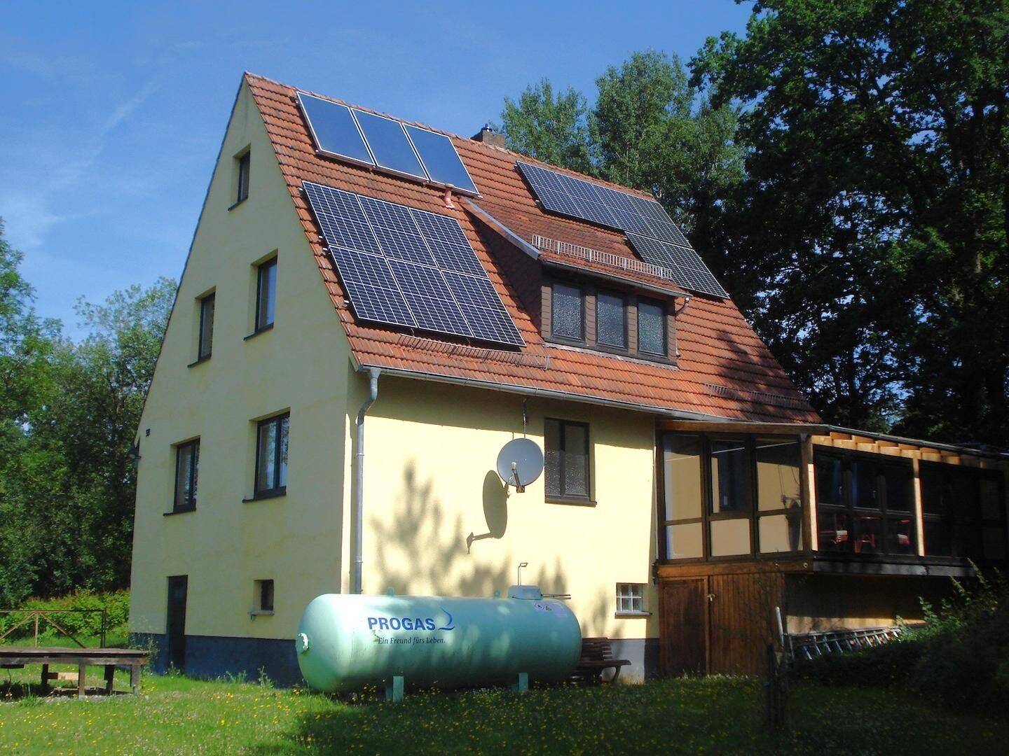 Uschlag / Staufenberg EFH – Qualität auf berauschendem Grundstück, 34355 Staufenberg (Wolfsanger/Hasenhecke)