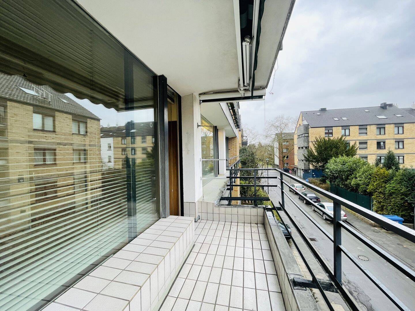 4-Zimmer WG-optimierte Wohnung in Düsseldorf-Eller – ca. 1.850 € Warmmiete, 40231 Düsseldorf (Eller Lierenfeld)