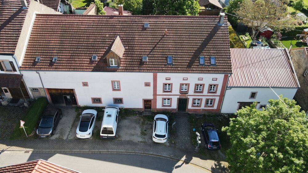MERZIG-HARLINGEN: 5 FAMILIENHAUS (433 M² WOHNFLÄCHE) IN RUHIGER WOHNLAGE!, 66663 Merzig