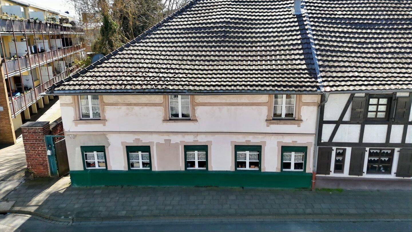 Ein Zuhause mit Geschichte – Fachwerkjuwel in Geneicken, 41239 Mönchengladbach