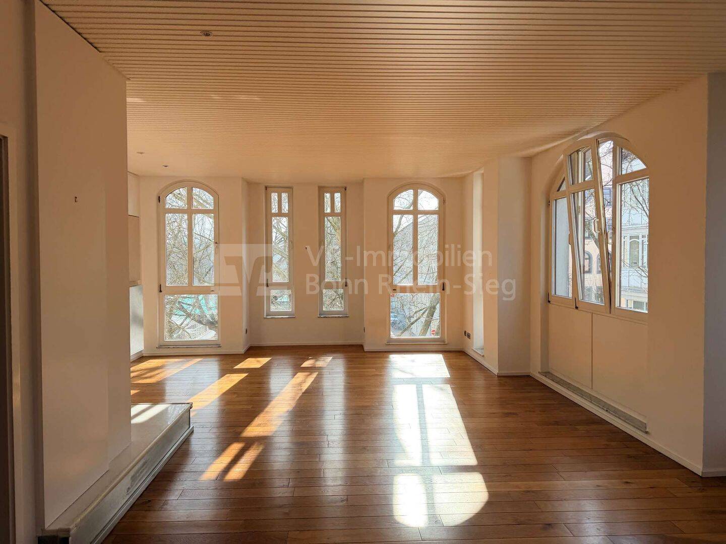 Exklusives Maisonette-Penthouse mit spektakulärer Dachterrasse in Bestlage am Poppelsdorfer Schloss!, 53115 Bonn
