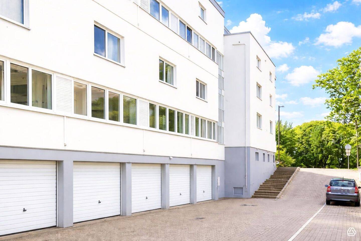 Osterdeich! Begehrte Lage : schicke 4 Zi.-Maiso.-Wo. (seitlich gelegen) + 2 Balkone + Stellplatz, 28205 Bremen (Hulsberg Peterswerder)