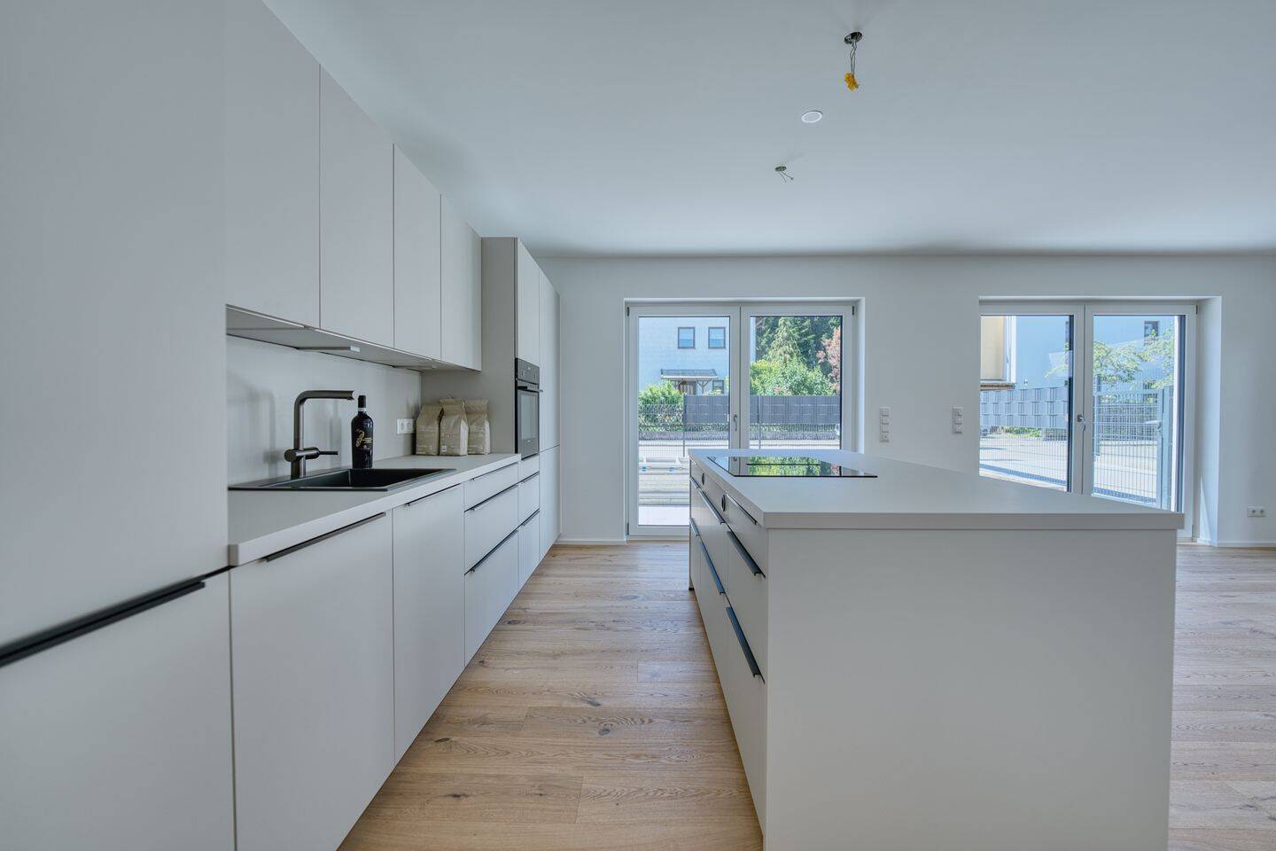 *Erstbezug* – Exklusives 5-Zimmer Eckhaus mit Garten nahe U5, Süd-West, A+, Smart Home, PV-Anlage, 81739 München (Ramersdorf-Perlach)