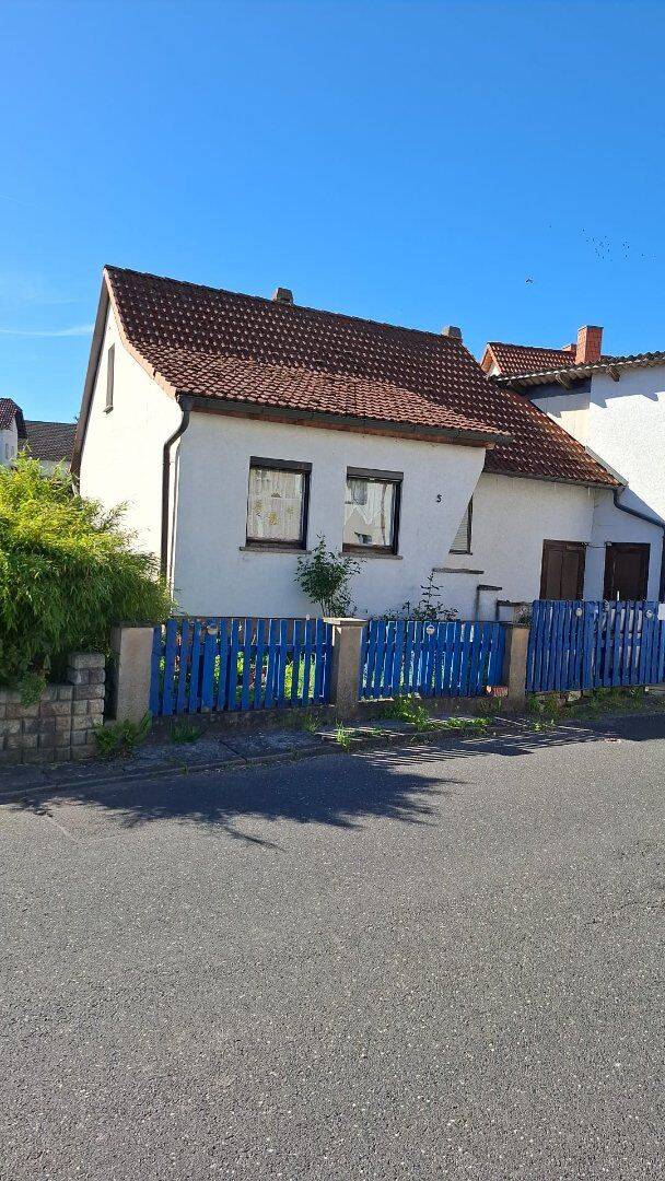 Werra-Suhl-Tal/Vitzeroda: Sanierungsobjekt mit Potenzial & Garage, 99837 Werra-Suhl-Tal (Berka)