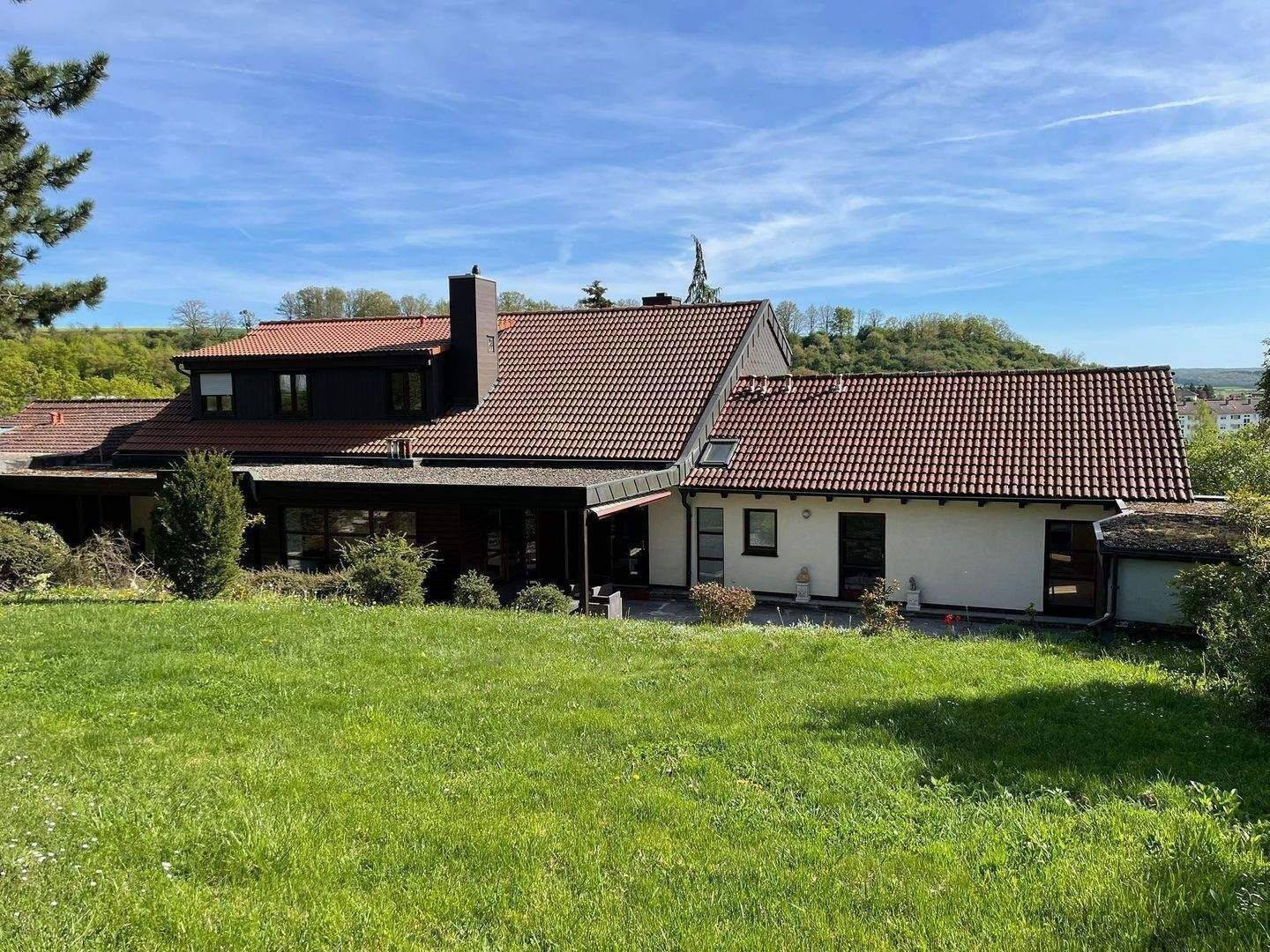 5 attraktive, individuell konzipierte Wohnungen – davon eine exklusive Wohnung zur Selbstnutzung (nicht in Wohneigentum aufgeteilt), 91443 Scheinfeld