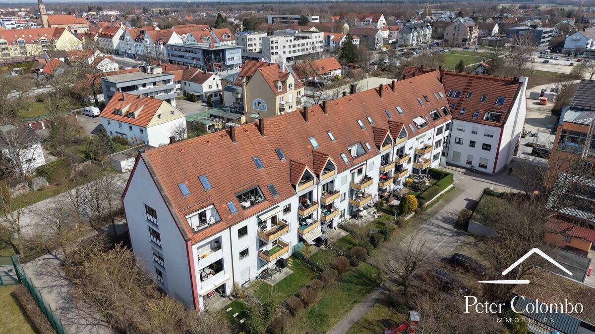 -RESERVIERT- 4-Zimmer-Maisonette mit Aufzug, 2 Bädern, Dachloggia & Außen- + TG-Stellplatz in Toplage, 86343 Königsbrunn