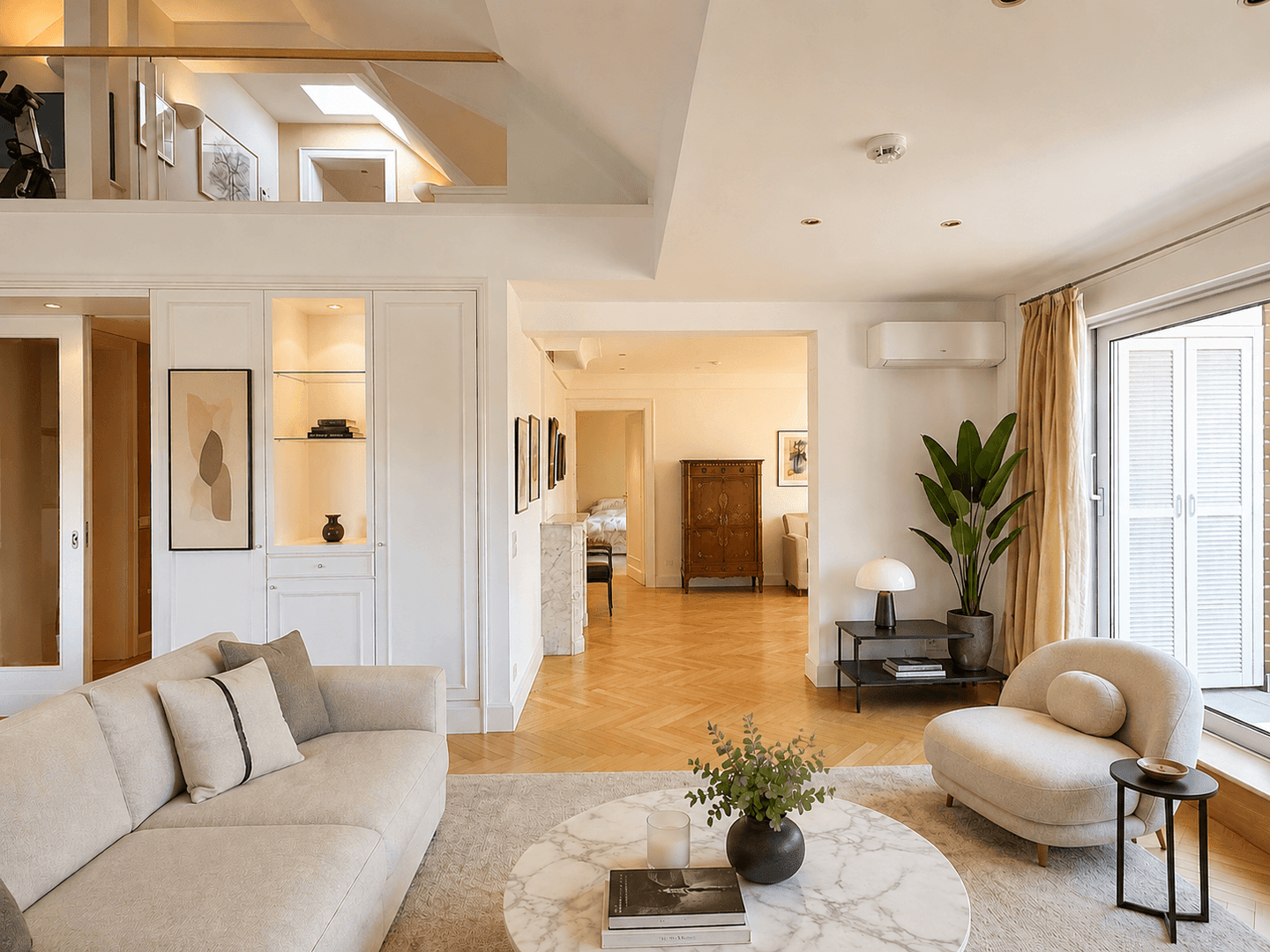 Exklusive Dachgeschoss-Maisonette mit Aufzug, Kamin und traumhaftem Weitblick, 40625 Düsseldorf (Gerresheim Ludenberg)