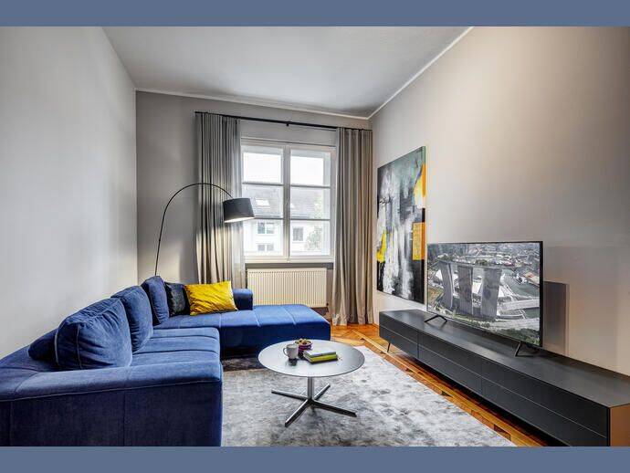 Möbliert: Möblierte Altbauwohnung in guter Lage Haidhausen, 81675 München (Au-Haidhausen Bogenhausen)