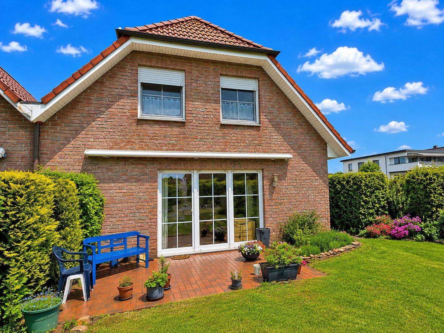 Top gepflegte Doppelhaushälfte mit kleinem Garten und Carport in Bad Oeynhausen – Lohe, 32545 Bad Oeynhausen