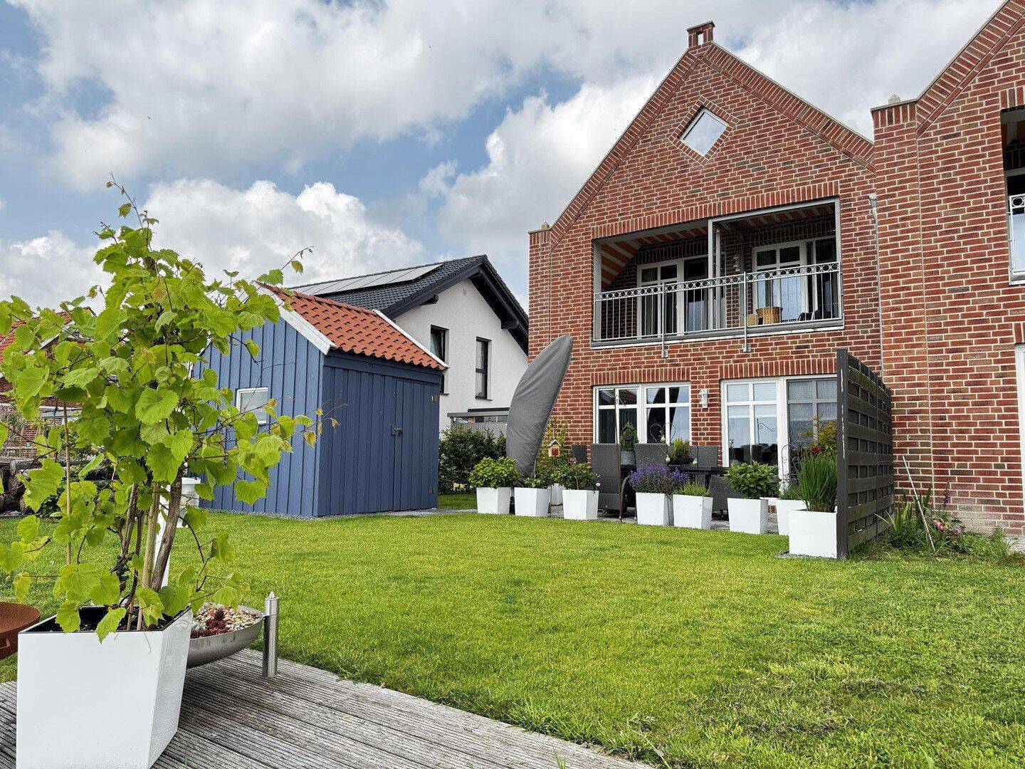 Doppelhaushälfte mit Flair und Charme – direkt am See + 300m zur Nordsee – KFW40, 26427 Neuharlingersiel