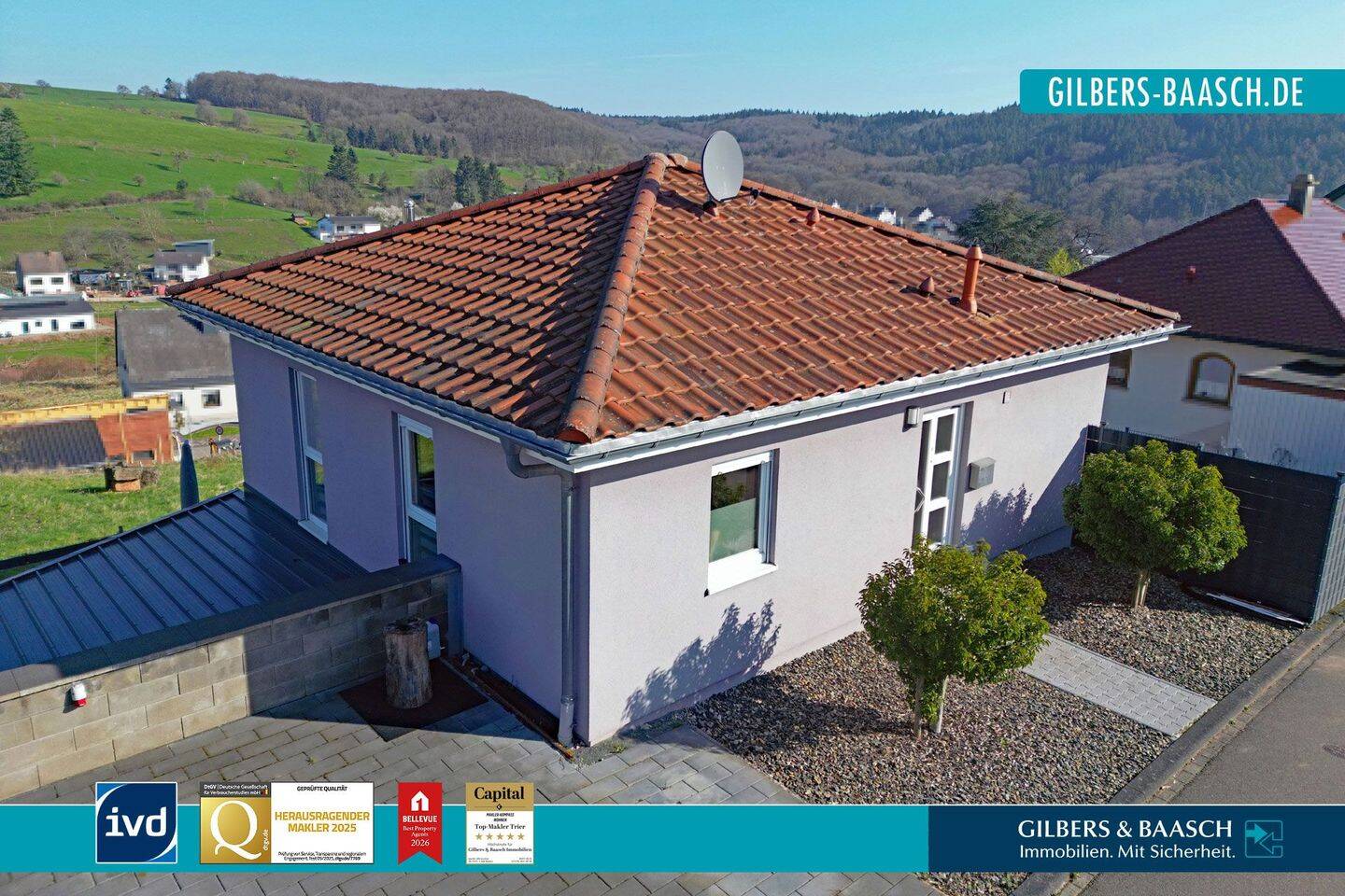 Naurath (Eifel): Modernes Einfamilienhaus in ruhiger Lage mit Garten und Weitblick, 54340 Naurath (Eifel)