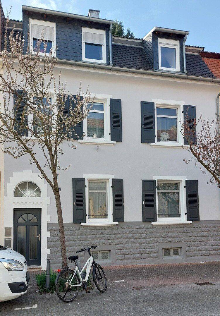 Sehr schönes 3 Fam.- Haus, große Balkone, 67065 Ludwigshafen am Rhein (Gartenstadt Maudach Mundenheim Rheingönheim West)