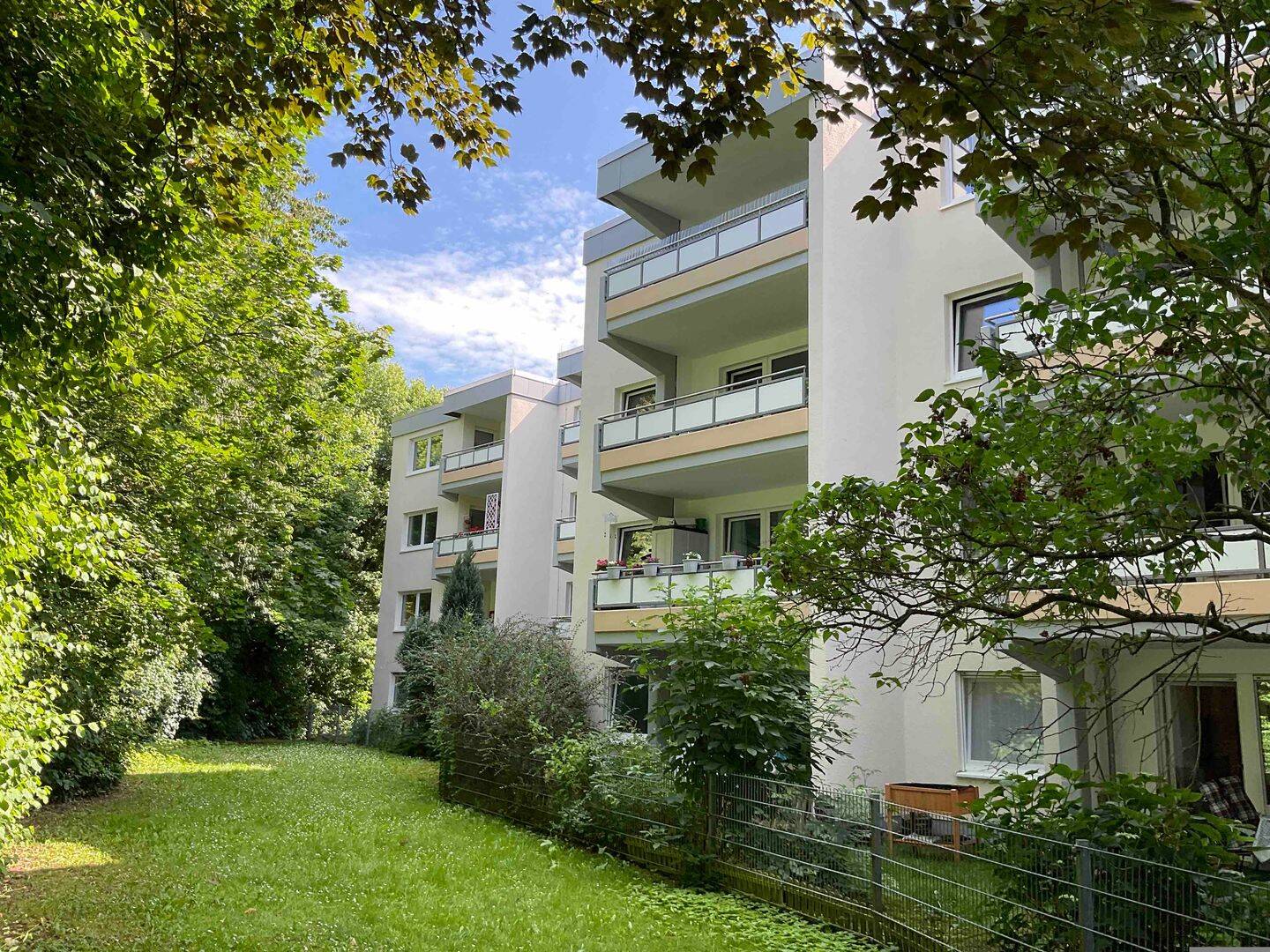 Schöne 1,5-Zimmer-Wohnung mit Balkon zu vermieten!, 61350 Bad Homburg v.d. Höhe