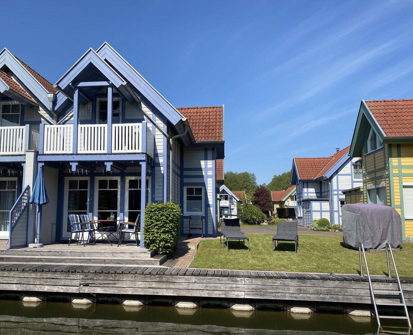 Ferienhaus mit eigenem Bootssteg im Hafendorf Rheinsberg, 16831 Rheinsberg