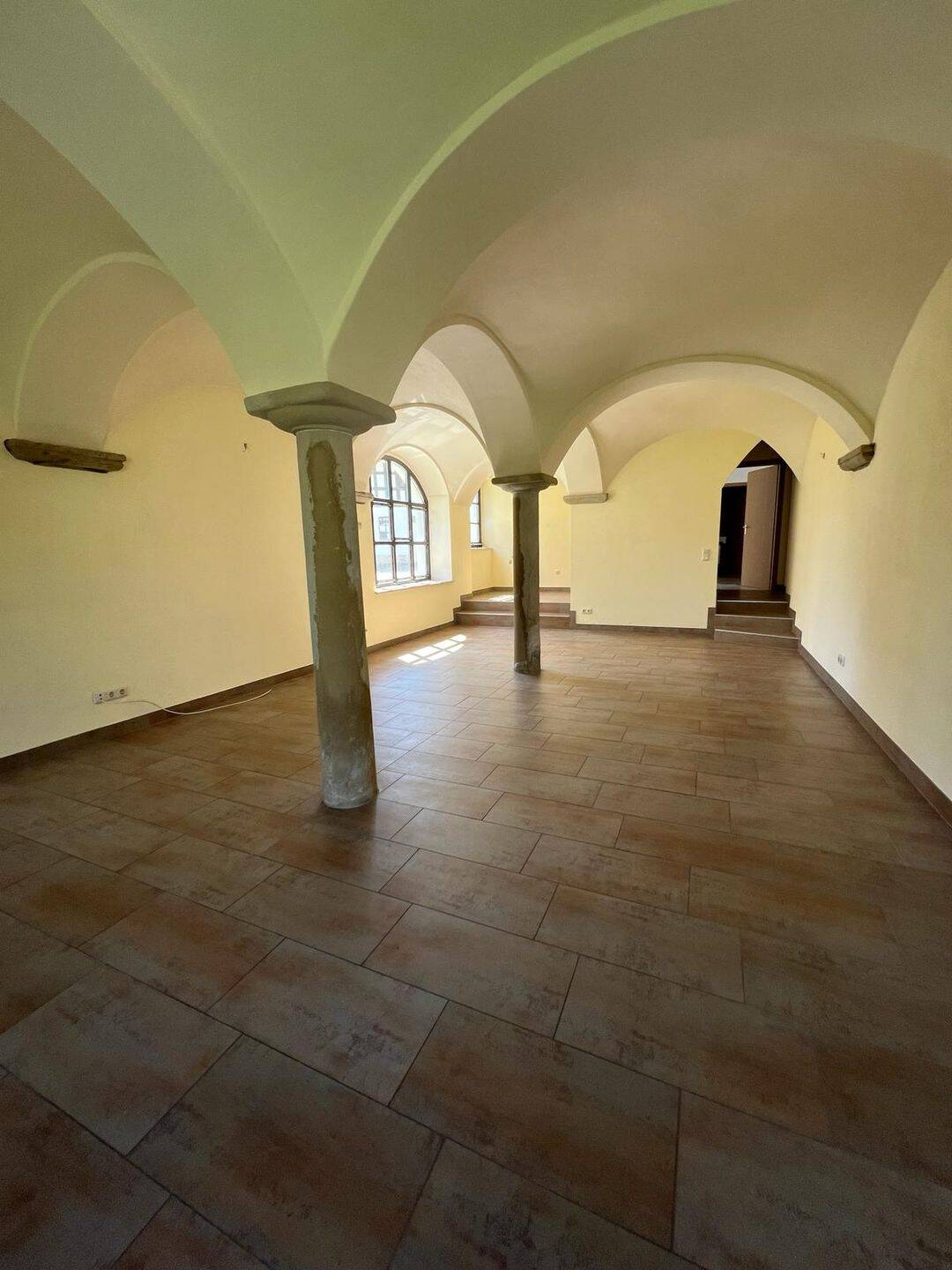 2 Raum-Wohnung mit eindrucksvollen Gewölbe, 6729 Elsteraue