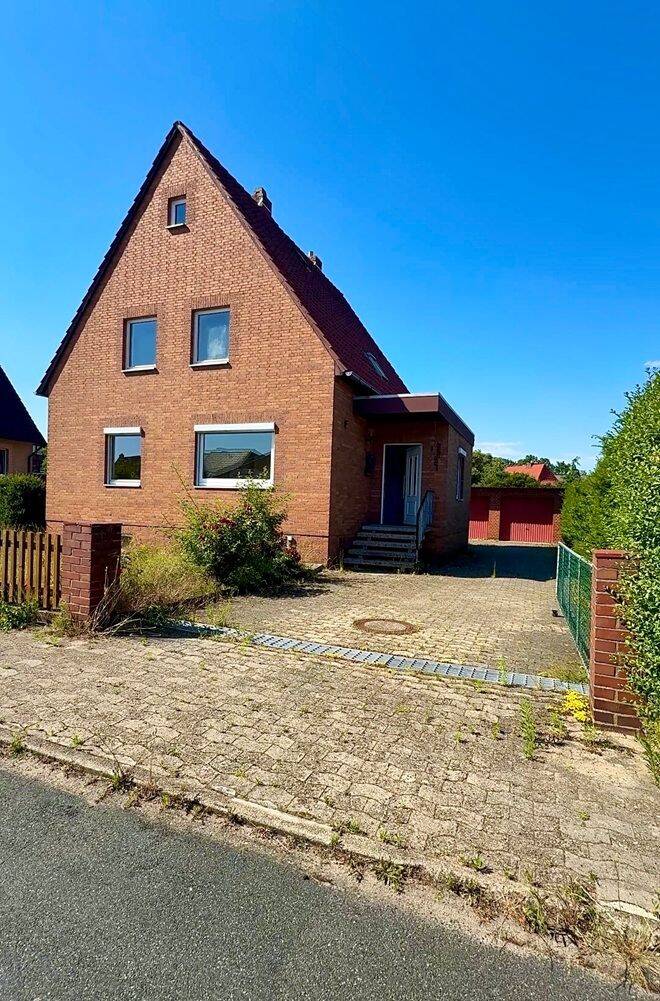 Einfamilienhaus mit Garten, Garagen, Werkstatt und Lager – ein Ort voller Möglichkeiten, 38518 Gifhorn