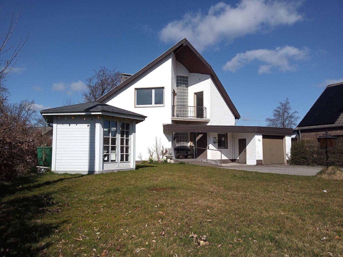 Einfamilienhaus, freistehend auf großem Grundstück mit Garage, Wintergaten in Simmerath-Strauch, 52152 Simmerath