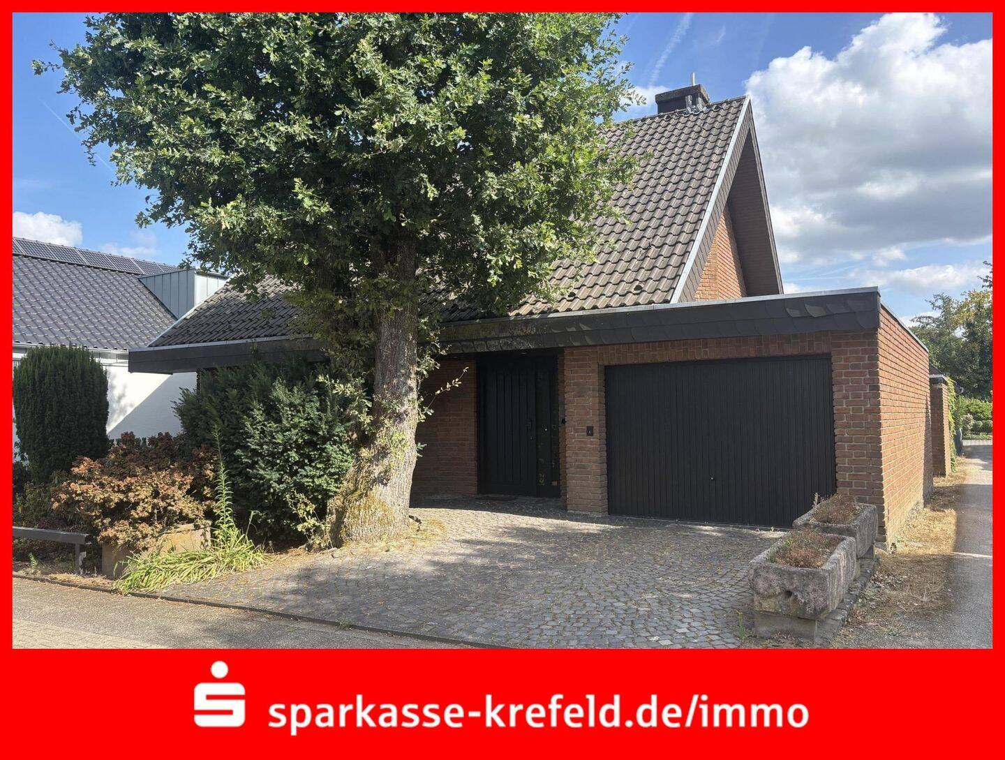 Freistehendes Einfamilienhaus mit Garage in Brüggen-Born, 41379 Brüggen