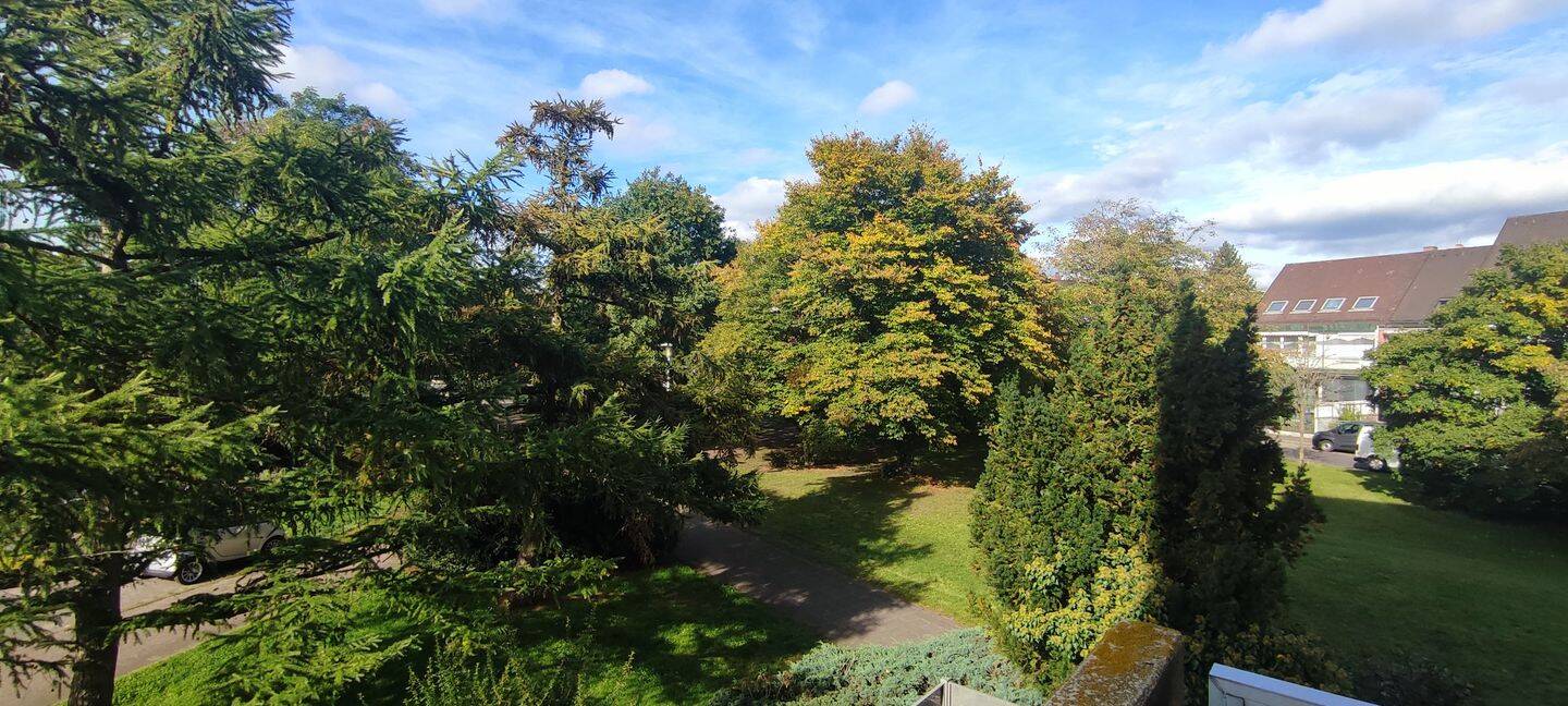 2-Zimmer-Wohnung mit Balkon und Aufzug in Grünruhelage, 90480 Nürnberg (Gleißhammer Mögeldorf Tiergarten Weichselgarten Zerzabelshof)