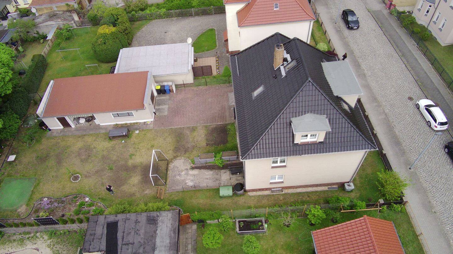 Zentrumnahes Mehrfamilienhaus in bevorzugter Wohnlage, 2943 Weißwasser/O.L.