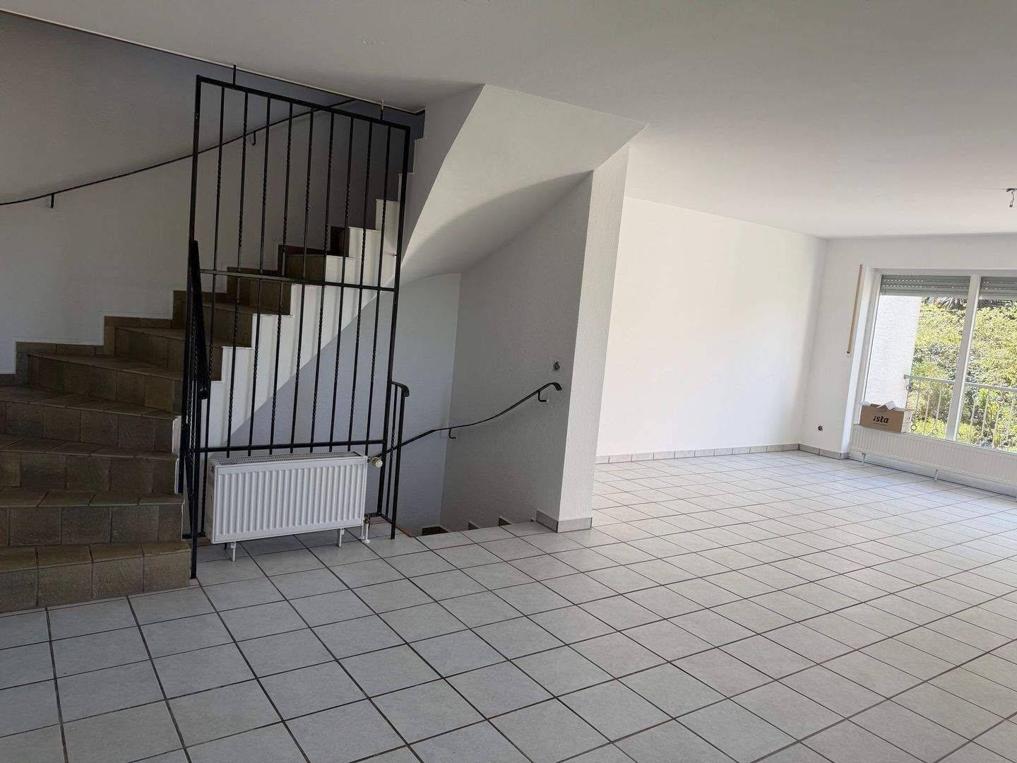 DHH mit Einliegerwohnung, neuen Bädern, neuer Heizung und Garage in BLG Schildgen, 51467 Bergisch Gladbach (Dünnwald)