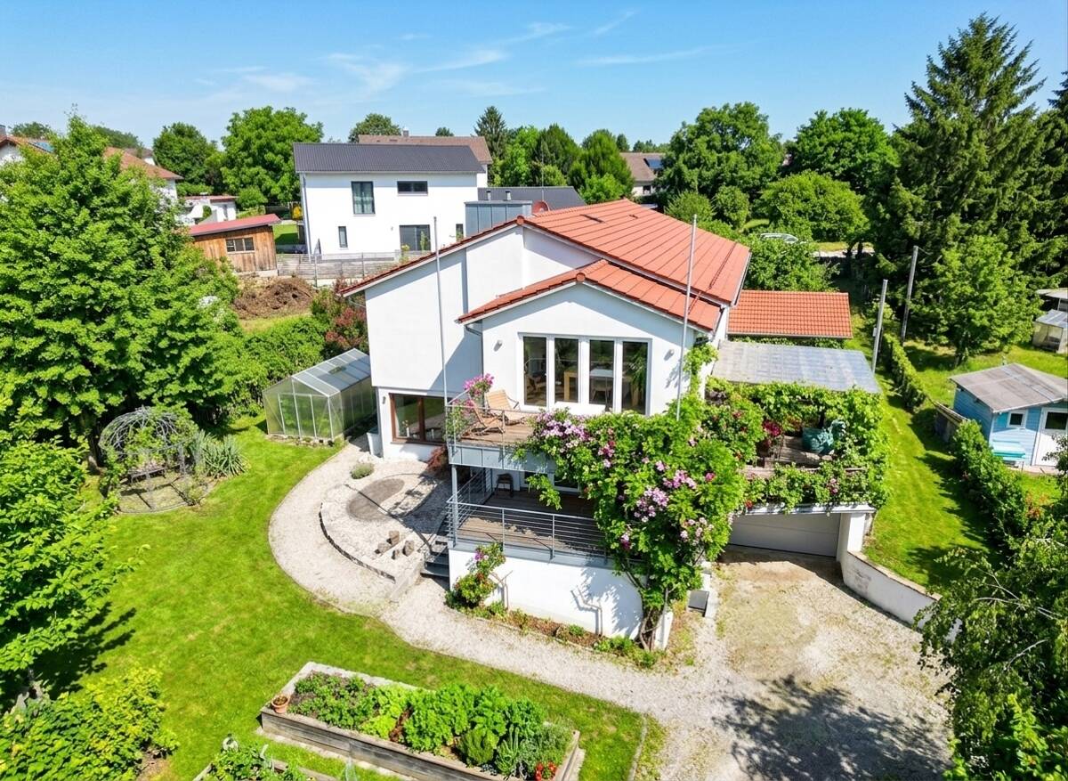 Exklusive Dachgeschosswohnung mit Alpenblick in Windach – 170 m² Wohnkomfort auf höchstem Niveau, 86949 Windach