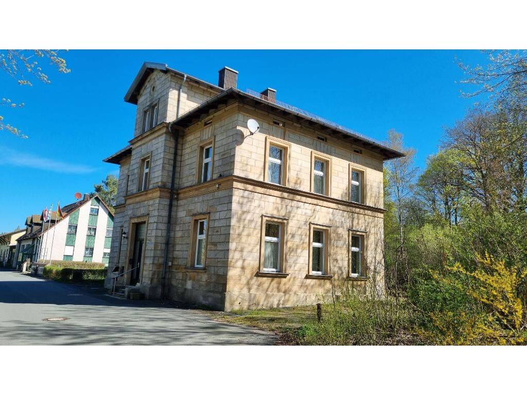 Sandsteinbahnhofsgebäude in 95473 Creußen Krs. Bayreuth, 95473 Creußen