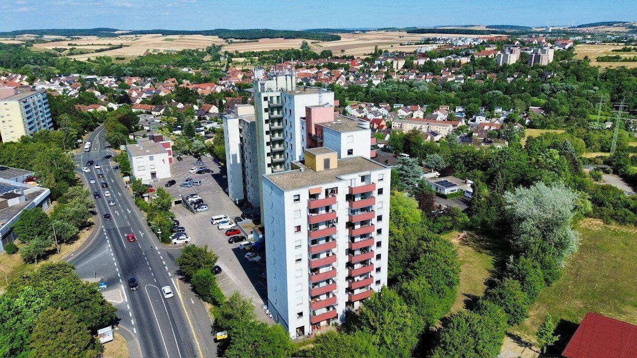 Gestalten statt renovieren -Wohnung mit einzigartigem Potenzial, 97076 Würzburg (Grombühl Lengfeld)
