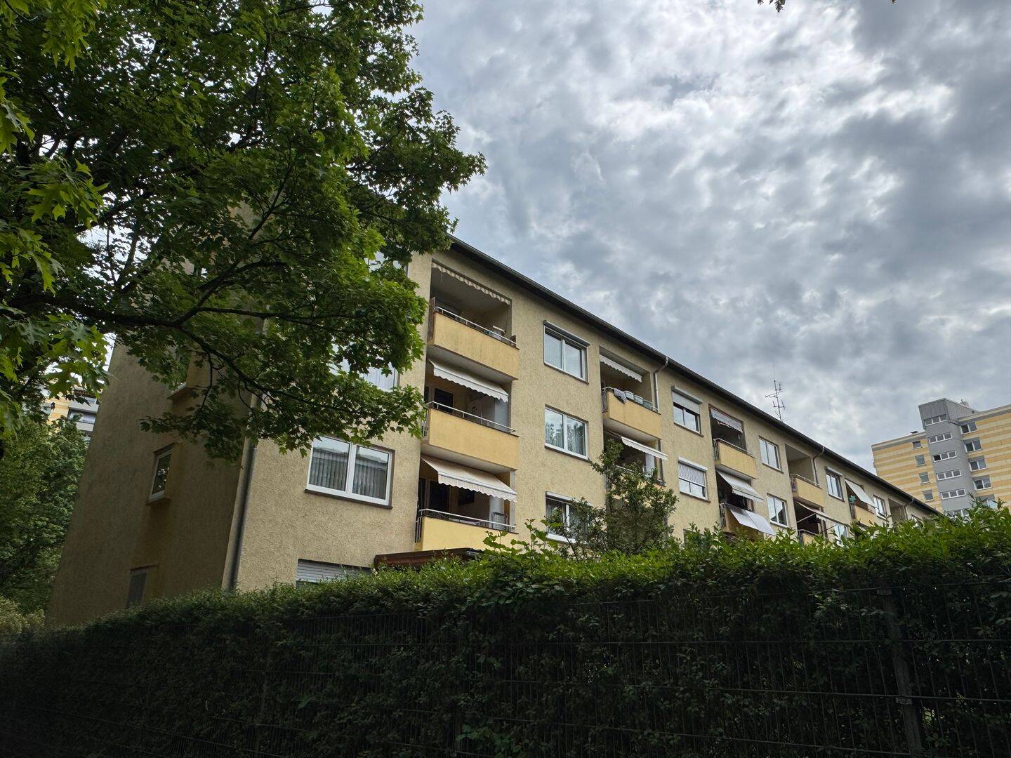 Gut geschnittene 3-Zimmer-Wohnung mit Loggia in Frankfurt-Fechenheim, 60386 Frankfurt am Main (Bornheim Fechenheim Riederwald Seckbach)