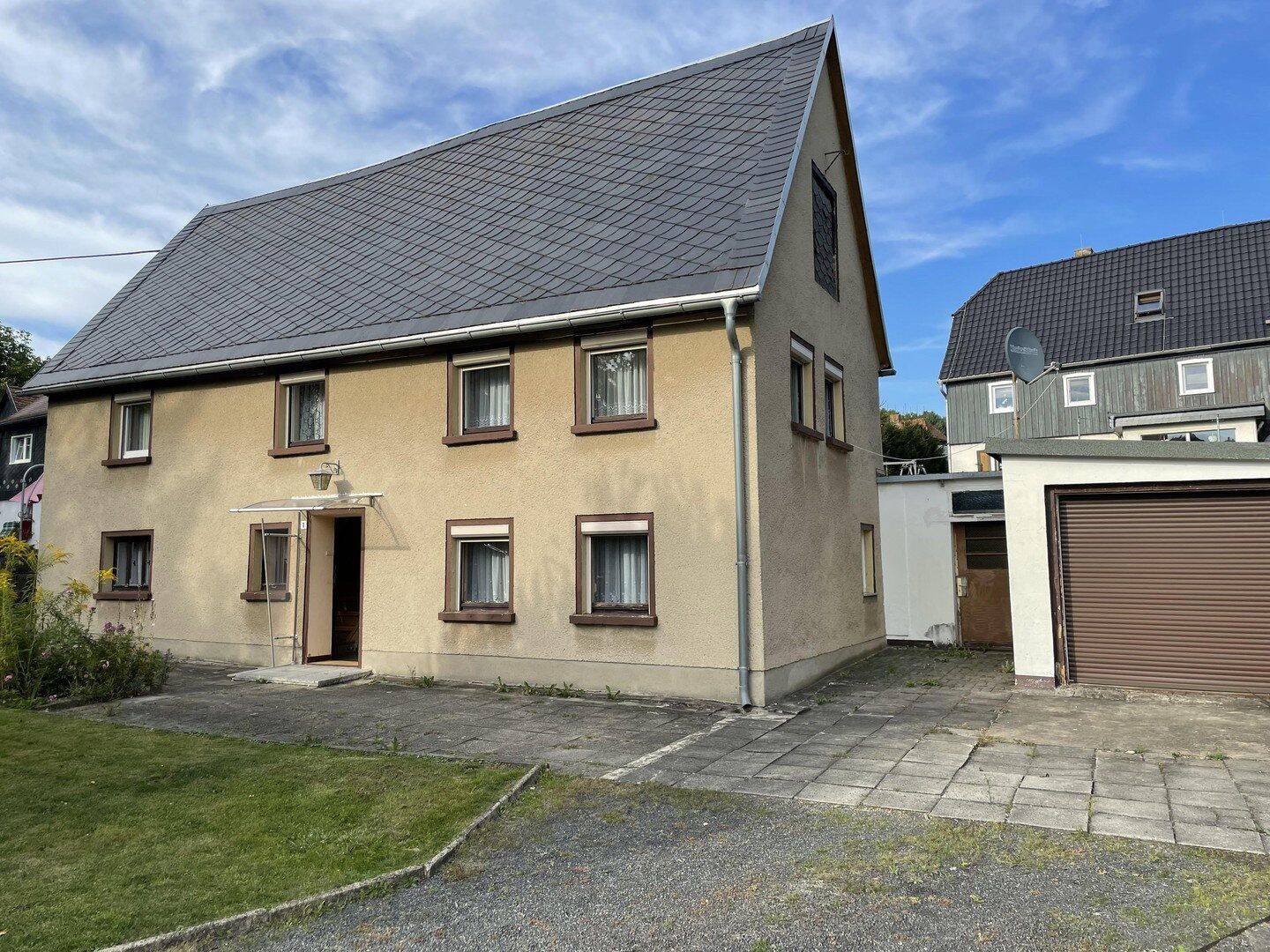 Bewohnbares Einfamilienhaus mit großem Grundstück, Garage & ausbaubarem Dachboden in Oderwitz, 2791 Oderwitz
