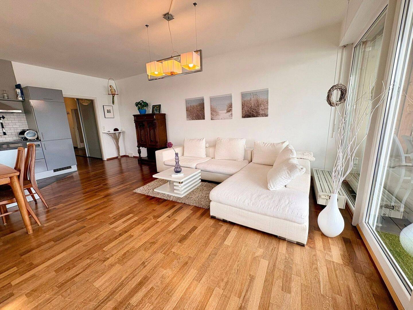 Einziehen oder vermieten – 2-Zimmerwohnung, Tiefgarage und Terrasse mit Blick ins Grüne, 90491 Nürnberg