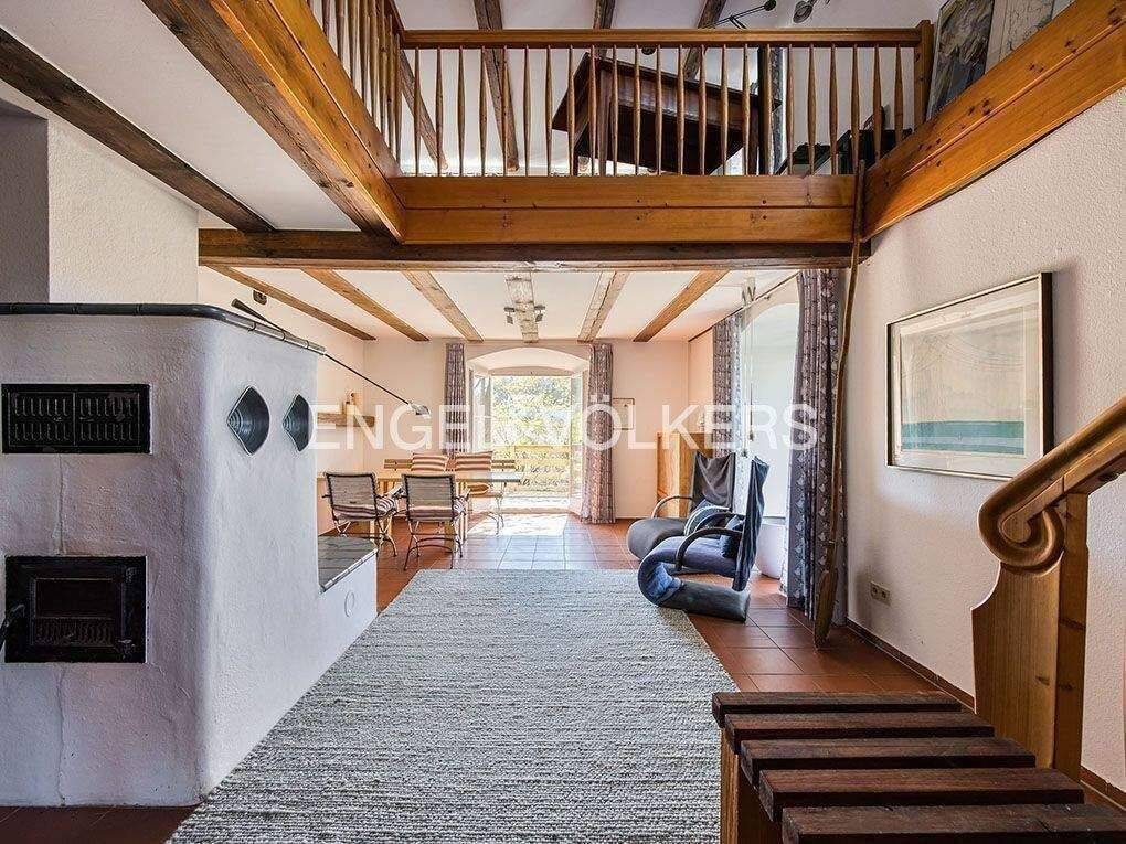 Ein Zuhause mit Geschichte: Luxuriöse Maisonette im denkmalgeschützten Schloss, 91466 Gerhardshofen